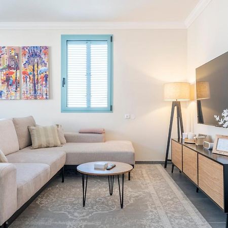 Midrahov Luxury Apartment Zikhron Yaakov Bagian luar foto