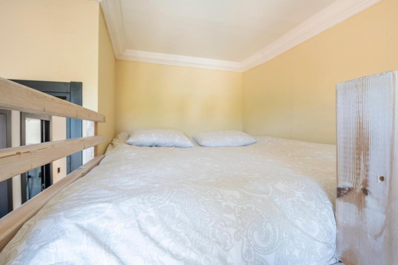 Midrahov Luxury Apartment Zikhron Yaakov Bagian luar foto