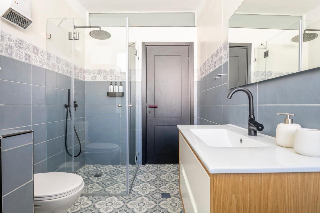 Midrahov Luxury Apartment Zikhron Yaakov Bagian luar foto